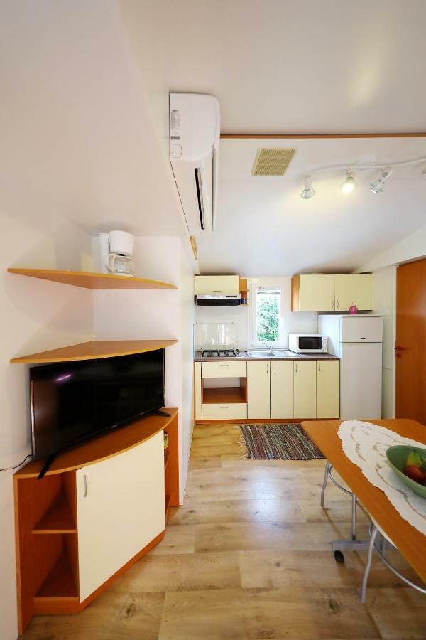Mobile Home Grbe Nin Zewnętrze zdjęcie