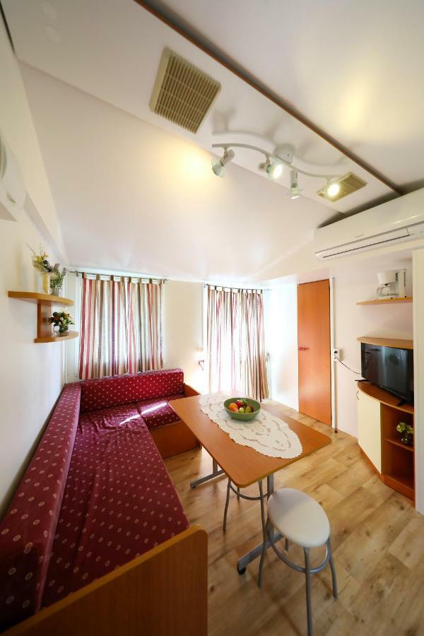 Mobile Home Grbe Nin Zewnętrze zdjęcie