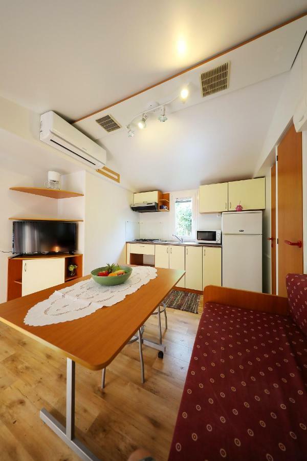 Mobile Home Grbe Nin Zewnętrze zdjęcie