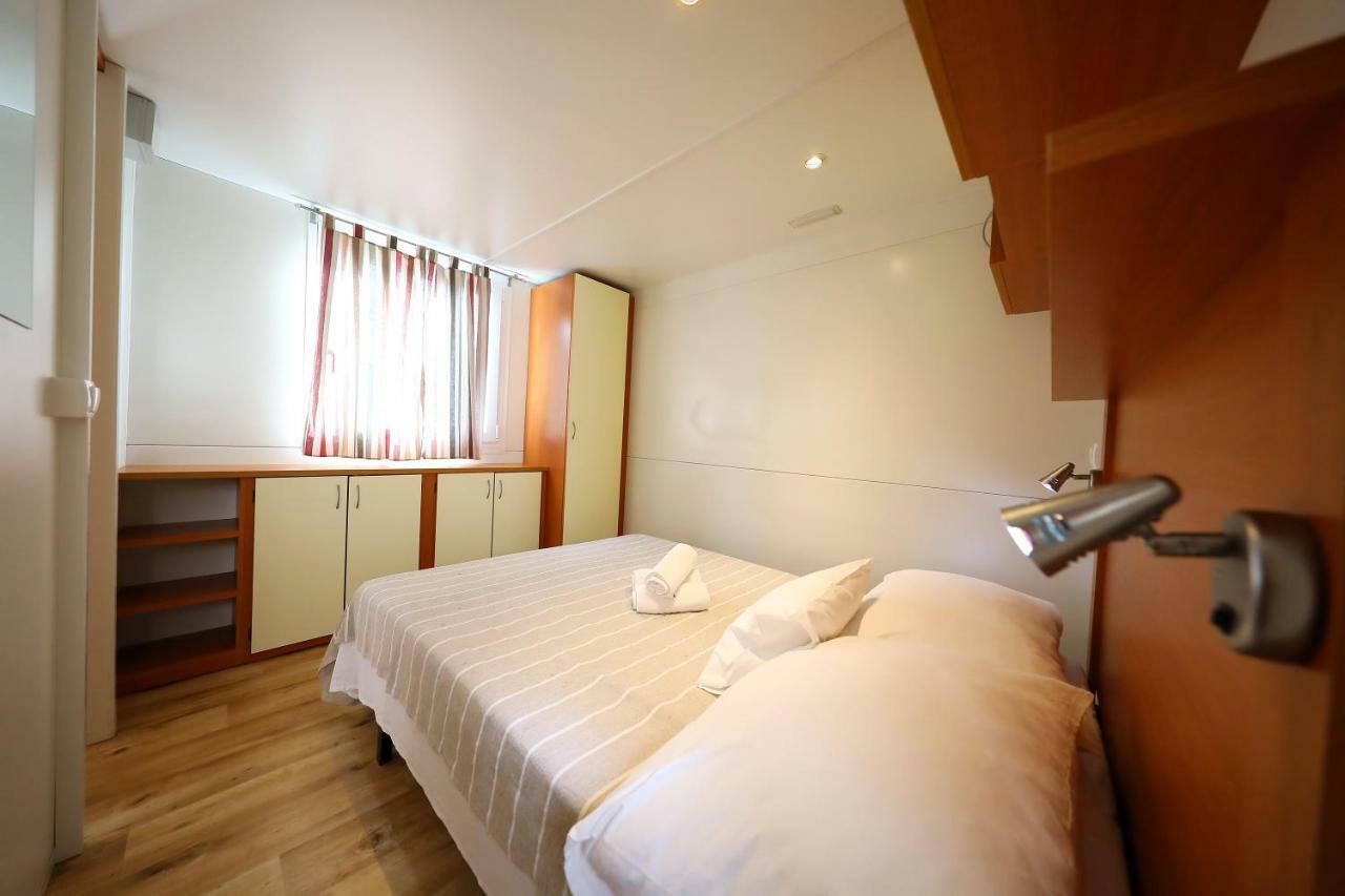 Mobile Home Grbe Nin Zewnętrze zdjęcie