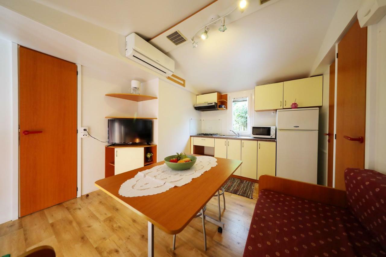 Mobile Home Grbe Nin Zewnętrze zdjęcie