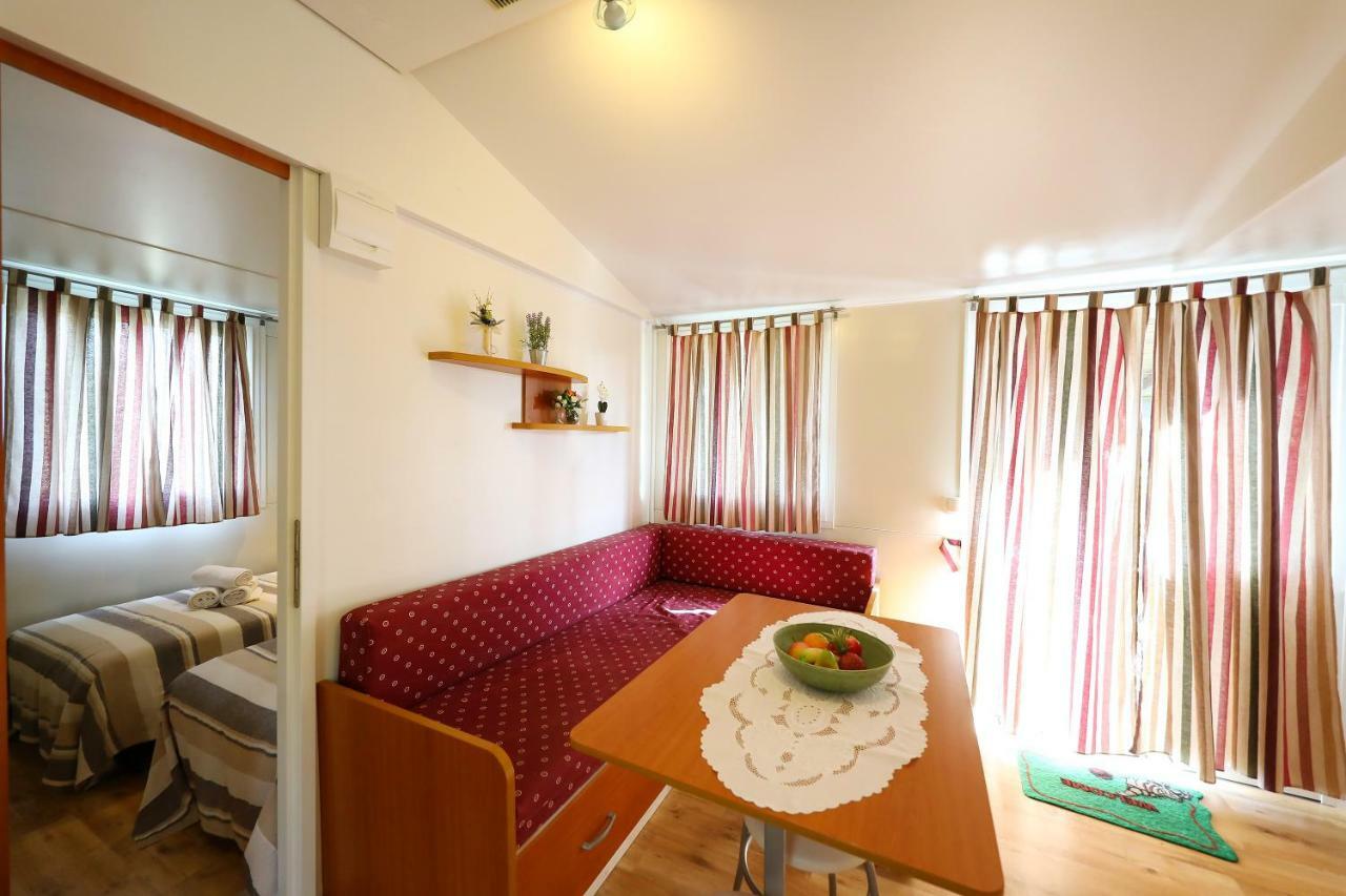 Mobile Home Grbe Nin Zewnętrze zdjęcie
